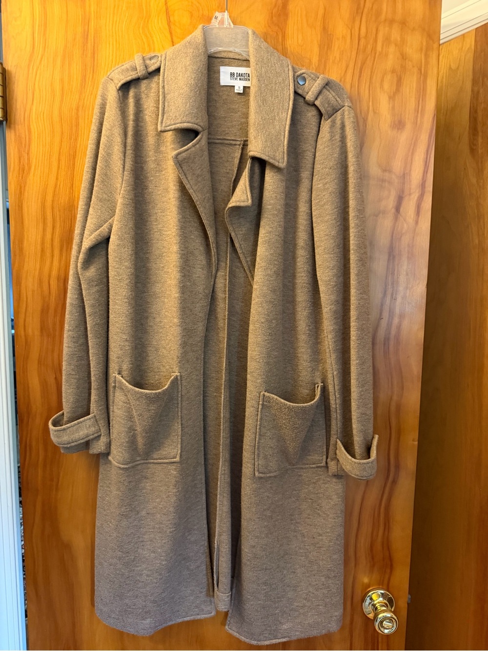 BB Dakota Steve Madden women’s Taupe Open-Front Knit Trench Coat
